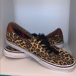 Men’s van sneakers cheetah print